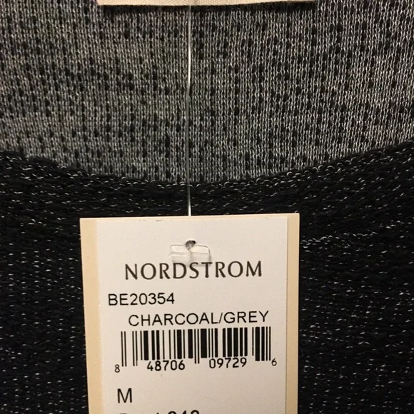 Everleigh Charcoal/ Grey Stripe Sweatshirt NWT Size Medium - Picture 5 of 7